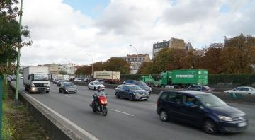 Photo d'un axe routier parisien